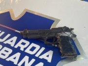 La Guardia Urbana logró la aprehensión de una persona que robó utilizando una réplica de arma de fuego