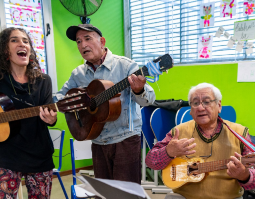 Grilla de actividades para adultos mayores en los Parques Educativos