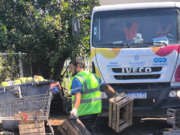 Clausuran gran puesto de frutas y verduras en Av. Juan B. Justo que obstaculizaba la vía pública
