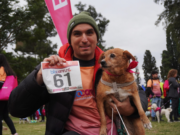 Más de 300 perros con sus tutores participaron de la primera correcaminata canina en el Parque Sarmiento