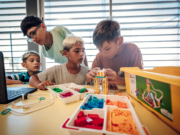 Talleres gratuitos de robótica con LEGO para niños y niñas de 8 a 14 años
