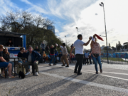 El Paseo Suquía celebra el día del trabajador con música y baile