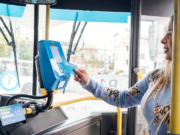 Miles de cordobeses ya utilizan el sistema SUBE: las tarjetas también se podrán retirar este sábado