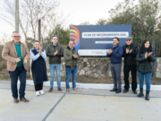 Pavimentaron los alrededores del polo educativo y sanitario de Agua de Oro