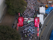 Junto a más de 5.000 corredores, la ciudad celebró su cumpleaños 452° con la Maratón Ciudad de Córdoba 2025