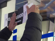 Un comercio de avenida Vélez Sarsfield fue clausurado por vertimiento de líquidos en la vía pública