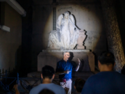 “Familias amigas, parientes enemigos”: la visita guiada de agosto en el Cementerio San Jerónimo