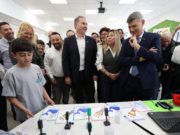 Passerini inauguró la quinta Tecnoteca CREA: un espacio de alfabetización digital para todas las edades