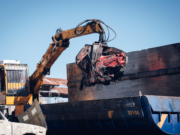 La Municipalidad compacta 330 vehículos en estado irrecuperable del Depósito n° 7