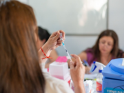 En lo que va del año, la red de vacunación municipal ya colocó más de 176 mil vacunas