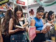 Martes en la Feria del Libro: libros, cine y gastronomía