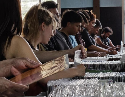 Más de 5000 discos para revolver en la Feria del Vinilo del Centro Cultural Alta Córdoba