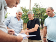 Passerini recorrió las obras de cloaca y pavimento en Parque Futura y Parque Liceo III