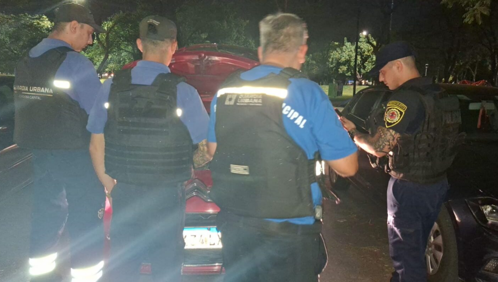 En el Parque Sarmiento, la Guardia Urbana detectó un auto que fue robado hace dos días