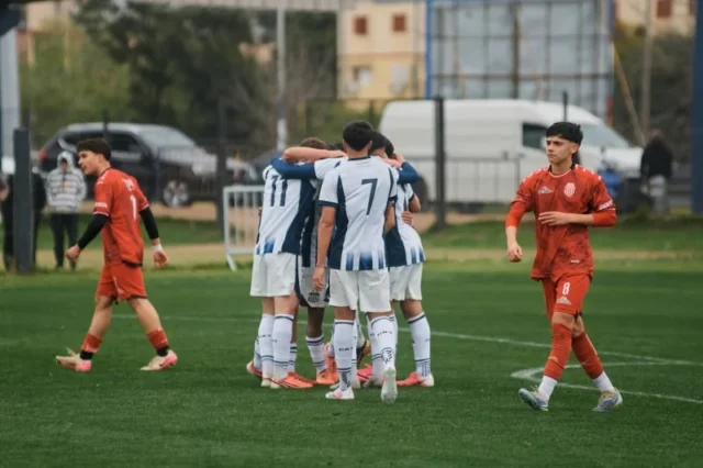 Juveniles Liga Profesional: Talleres enfrentó a Barracas Central Juveniles Liga Profesional: Talleres enfrentó a Barracas Central