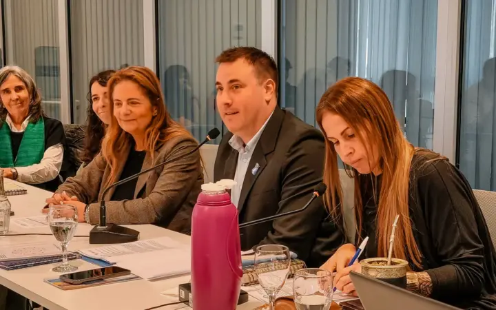 Imagen publicada por el Concejo junto a la reunión de la Comisión de Adicciones
