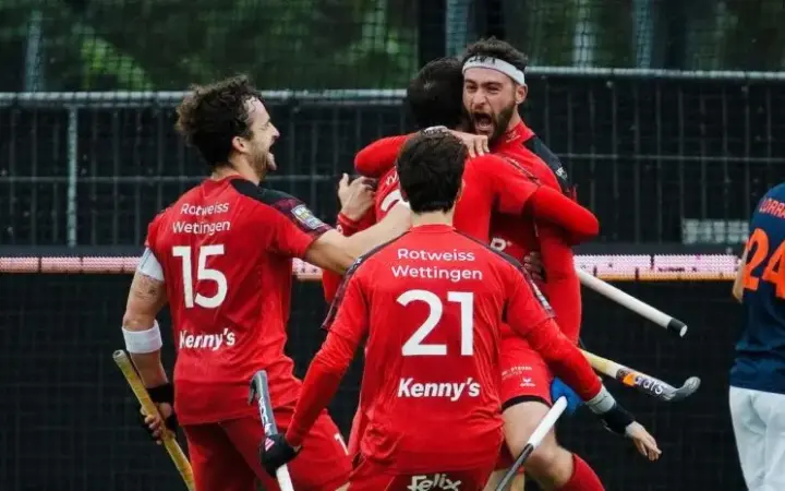 Michel Morard (C) from HC Rotweiss Wettingen