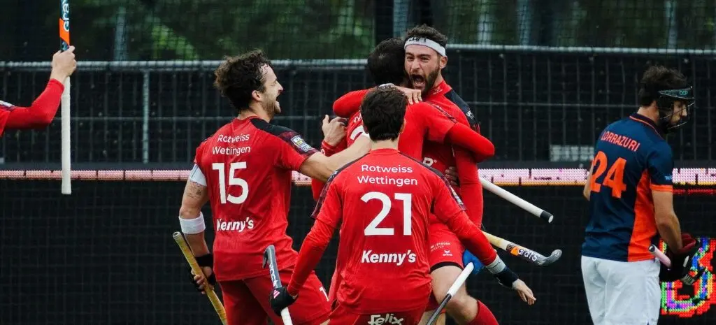 Michel Morard (C) from HC Rotweiss Wettingen
